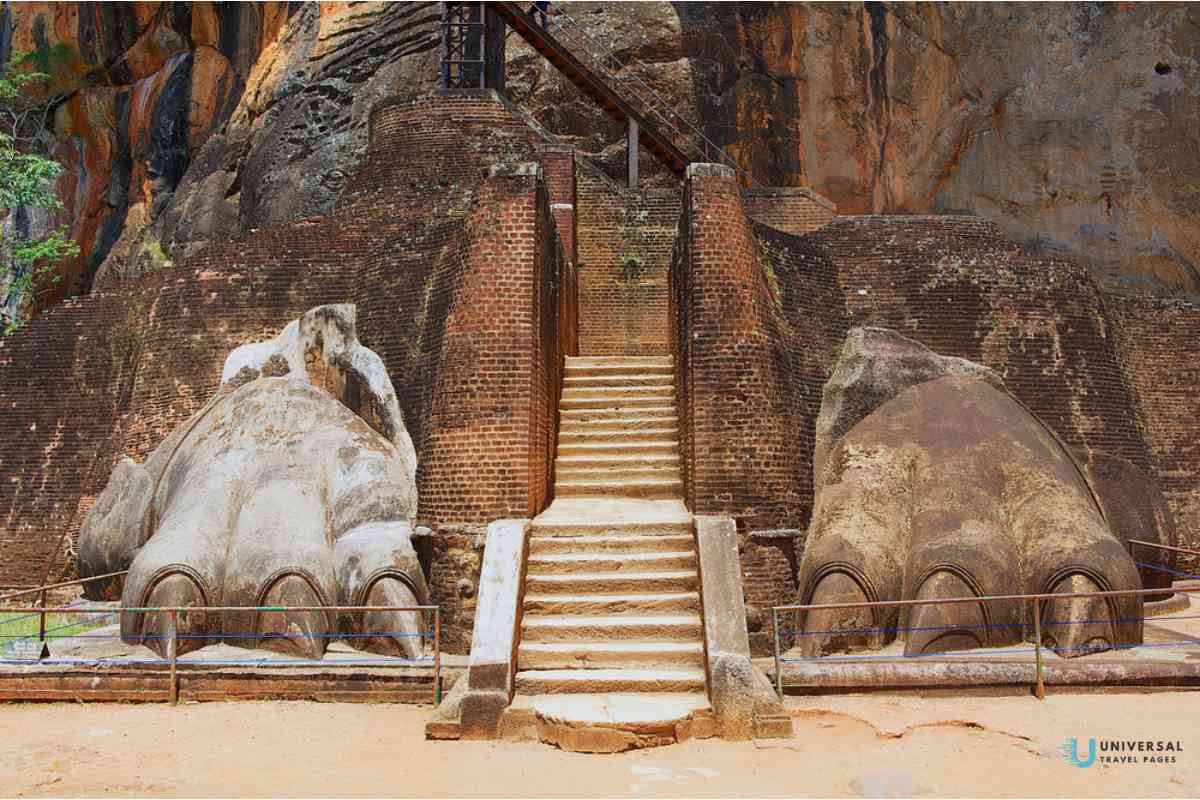 Sigiriya Lion Paws entrance